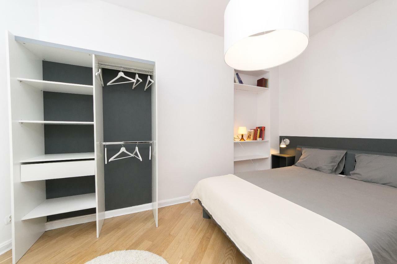 Spacious Apartment In Old Town P4You Pl Krakow Exterior photo