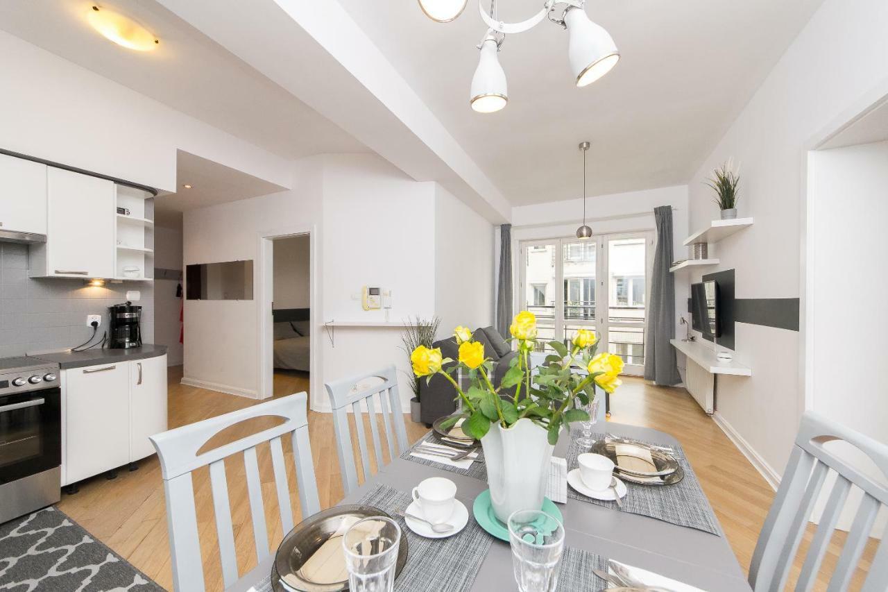 Spacious Apartment In Old Town P4You Pl Krakow Exterior photo